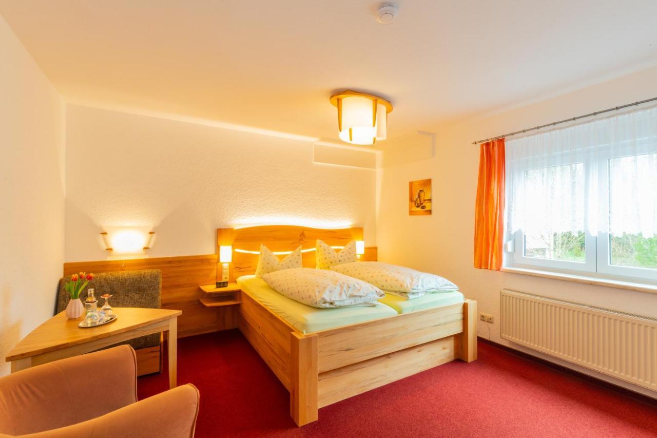 Rennsteighotel Gruener Baum Schmiedefeld am Rennsteig Exteriör bild